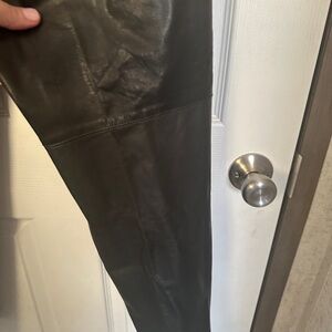 Piu Rucci Black Leather Pants 8 Italian brand leather full length pants 100%